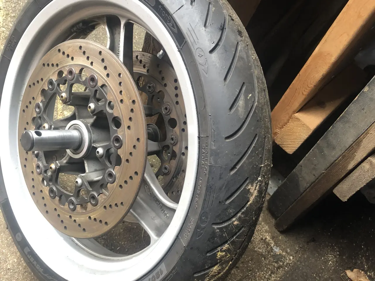 Billede 3 - Bmw k1100rs forhjul