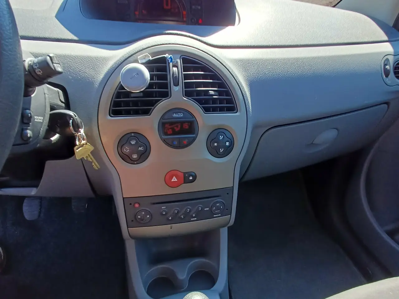 Billede 7 - nysynet Renault 