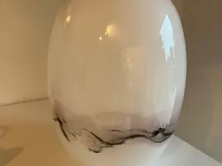 Holmegårds bord lampe med skærm