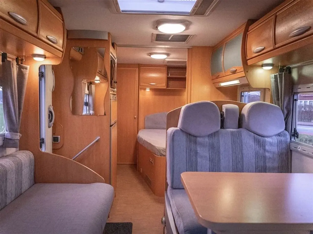 Billede 2 - 2010 - CI Riviera 95 P   Godt udstyret autocamper sælges til CVR