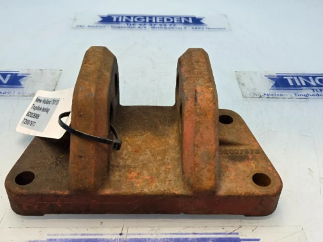 Billede 2 - New Holland TS115 Beslag 82026906