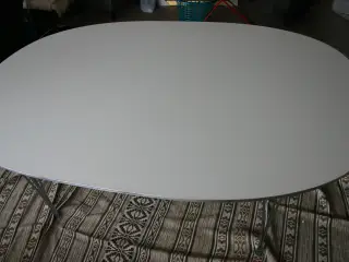 Spisebord.
