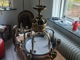 Lysekrone af ældre dato