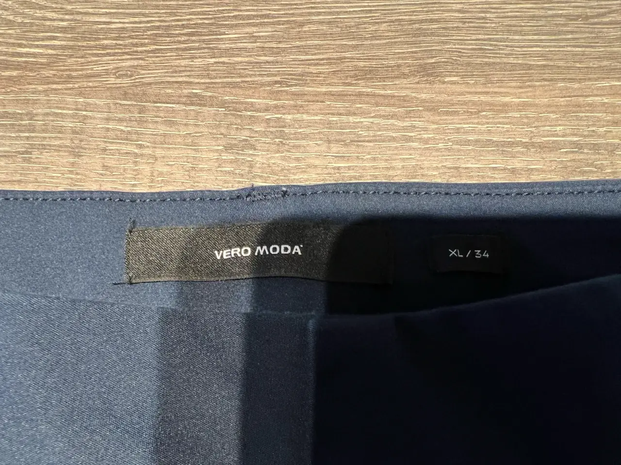 Billede 4 - Mørkeblå Vero Moda bukser, str. XL/34