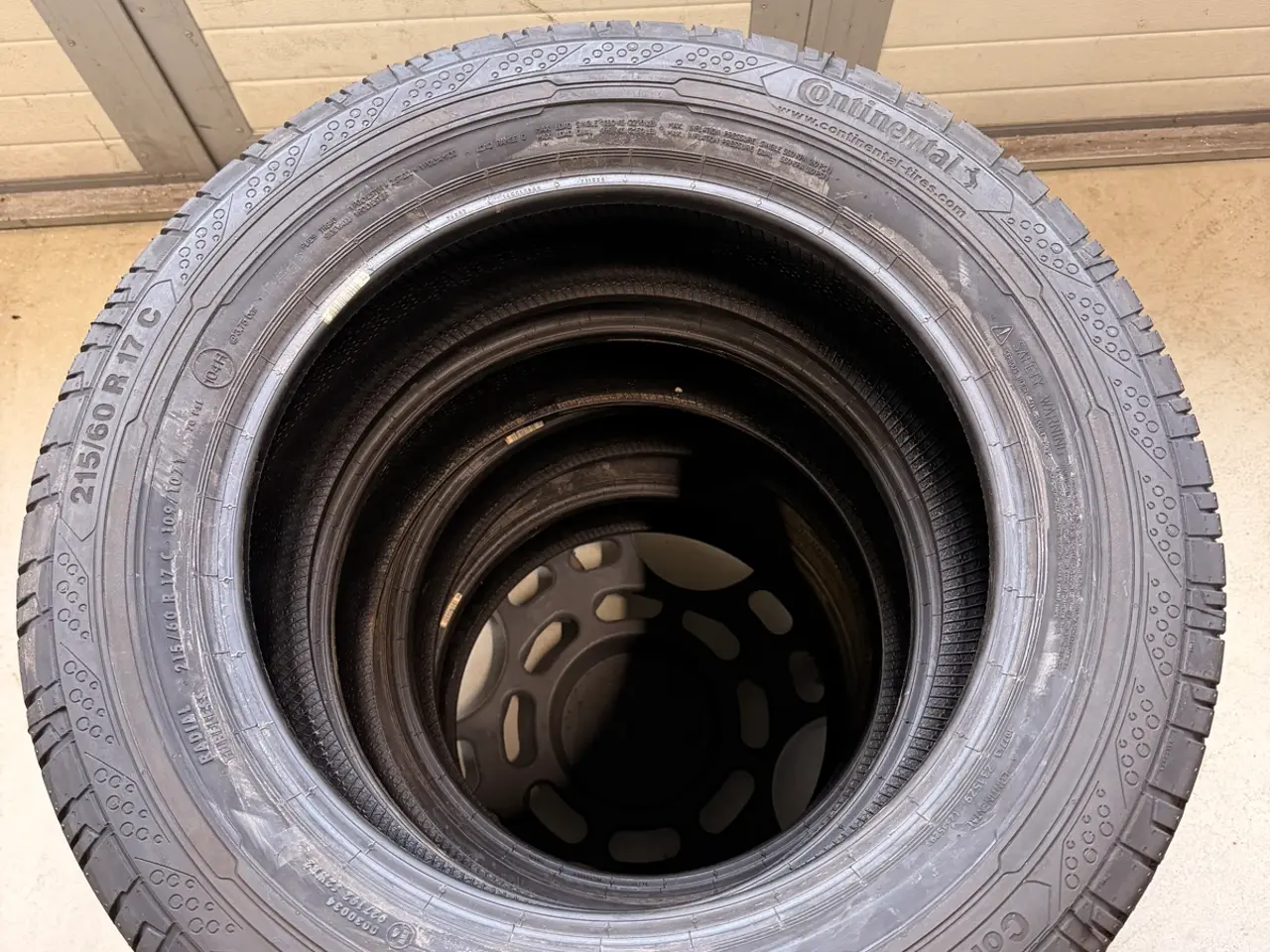 Billede 2 - 215/60-17 Continental varevogns dæk