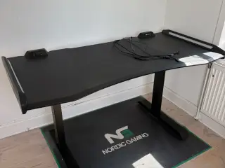 Gamerbord fra cougar