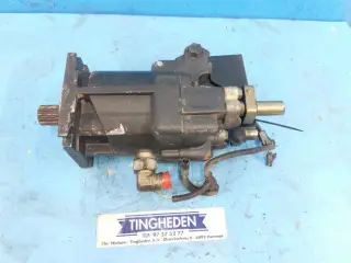 New Holland CX8090 Hydrostat motor 84819681