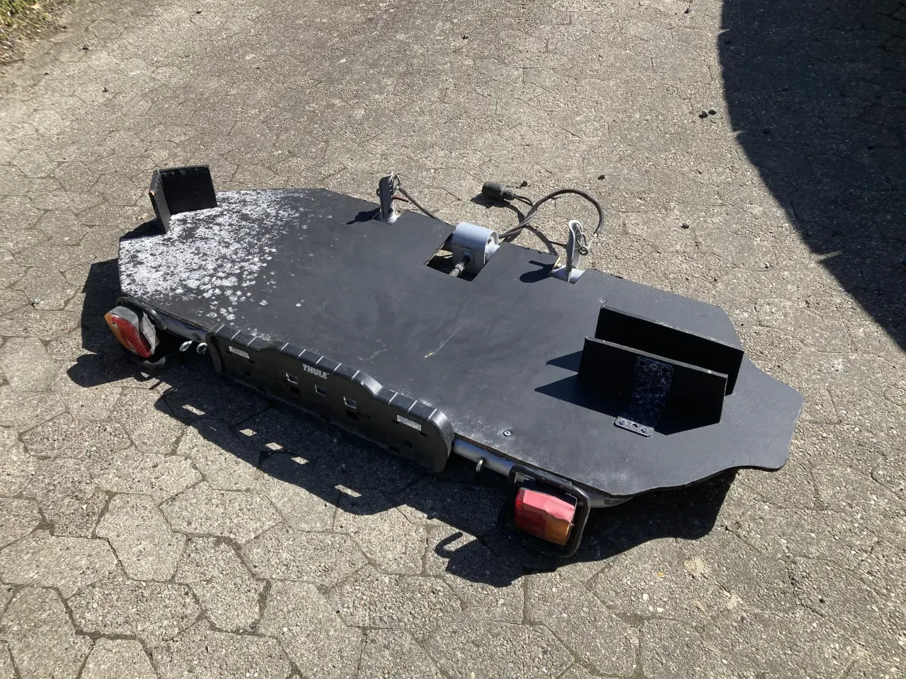 Billede 3 - Knallert holder til bagpå bilen.