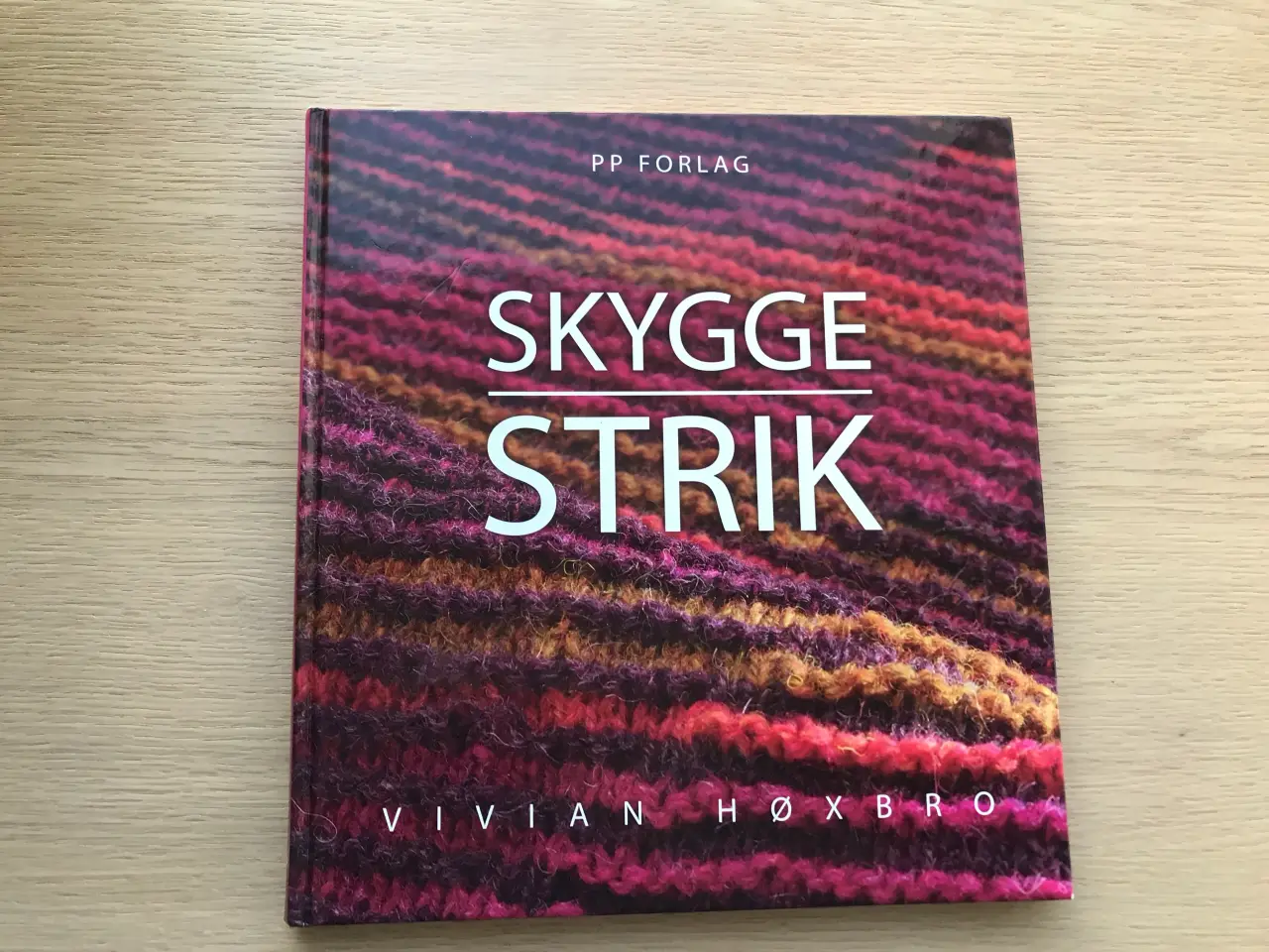 Billede 1 - Skyggestrik af Vivian Høxbro