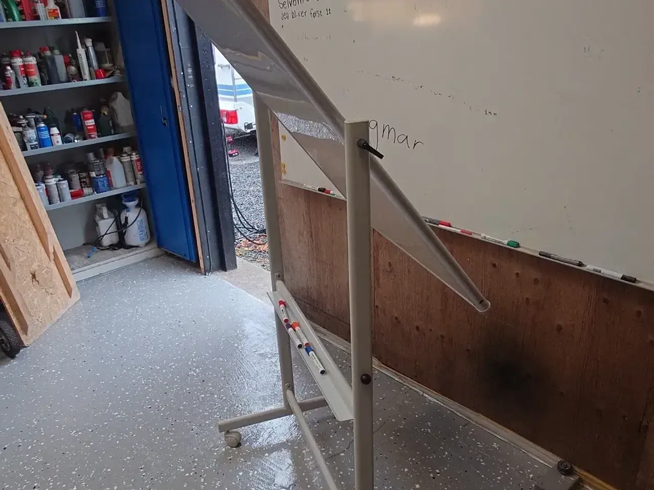 Billede 3 - Whiteboard på hjul