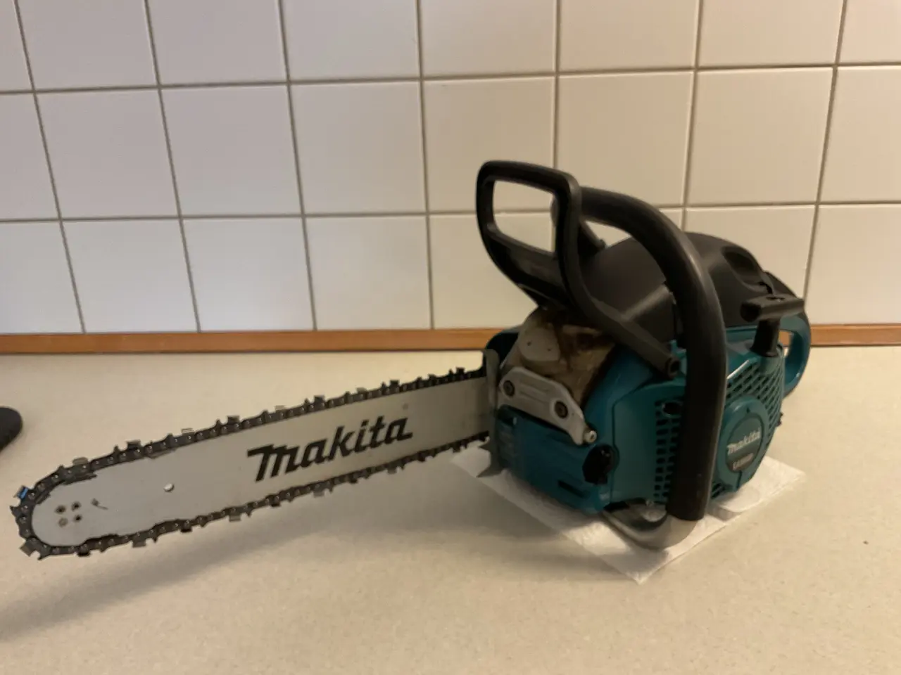 Billede 2 - MAKITA EA5000P38D Motorsav Benzin 38 cm
