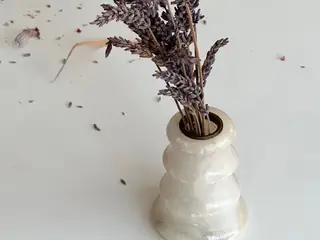 Minivase, alabaster