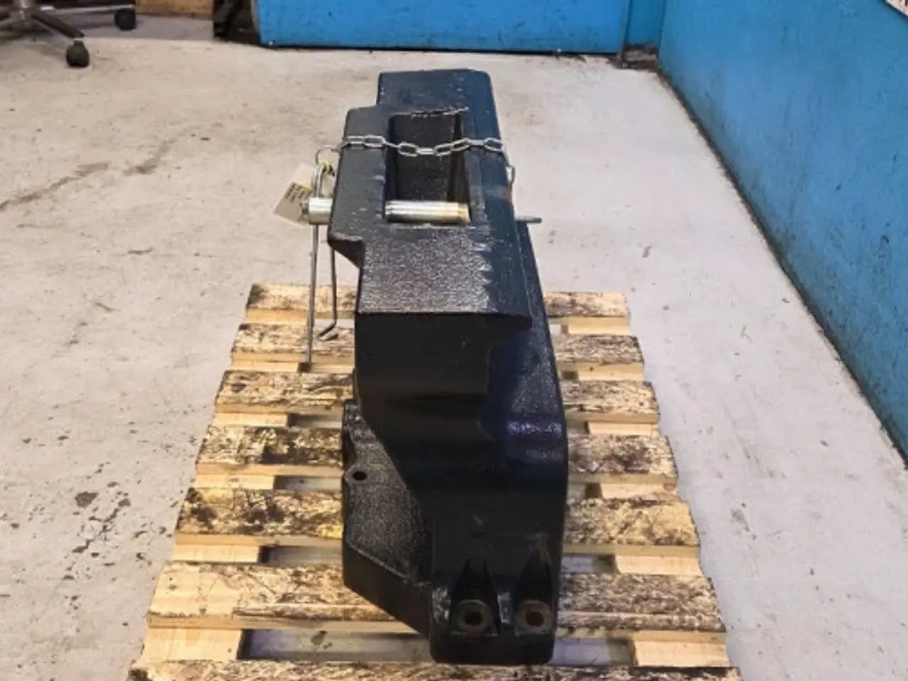 Billede 11 - Case Farmall 115C Frontvægt Holder 84313805