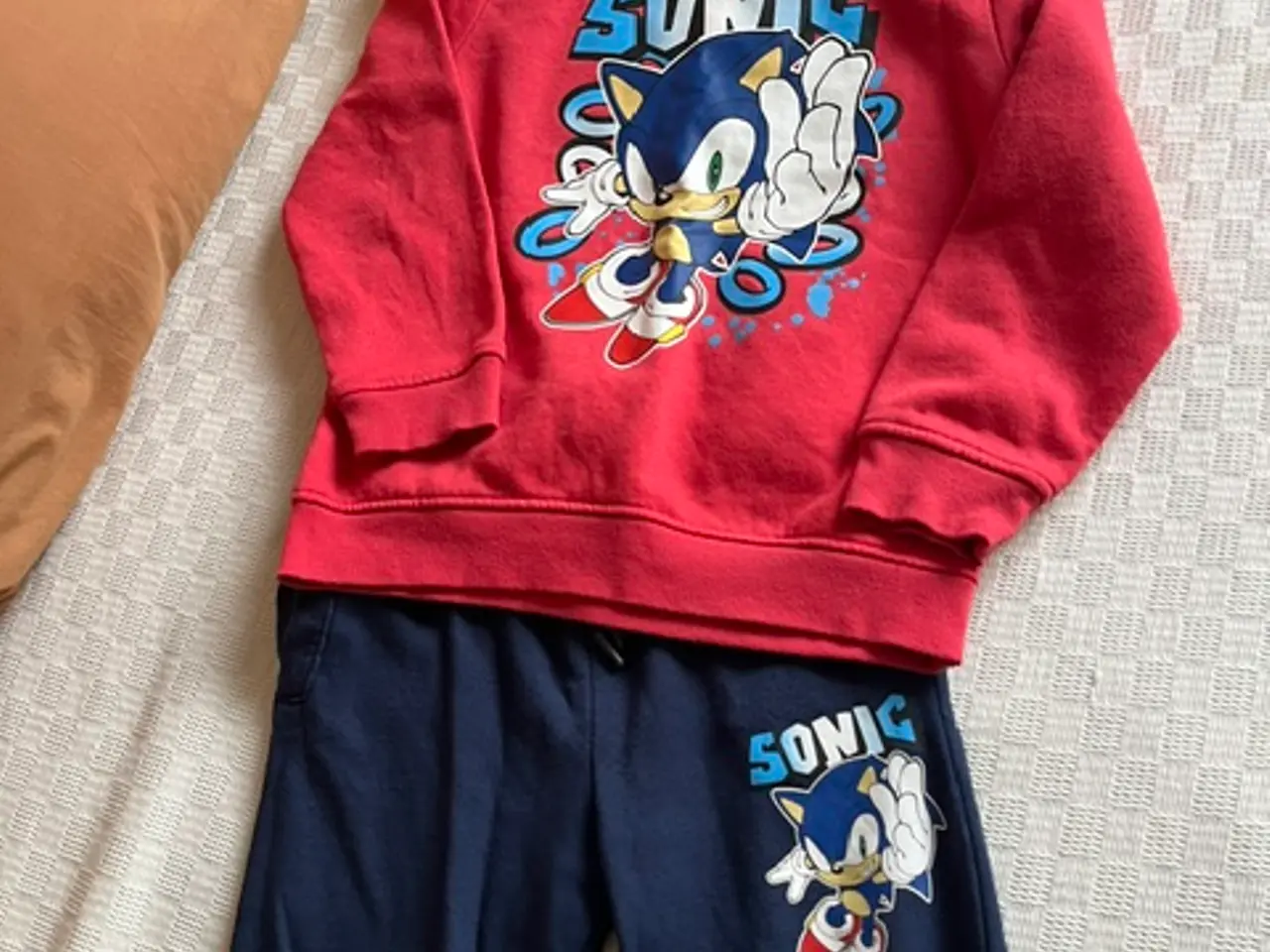 Billede 2 - Unisex str. 7-8 år - Sonic sweatsæt+Adidas T-shirt
