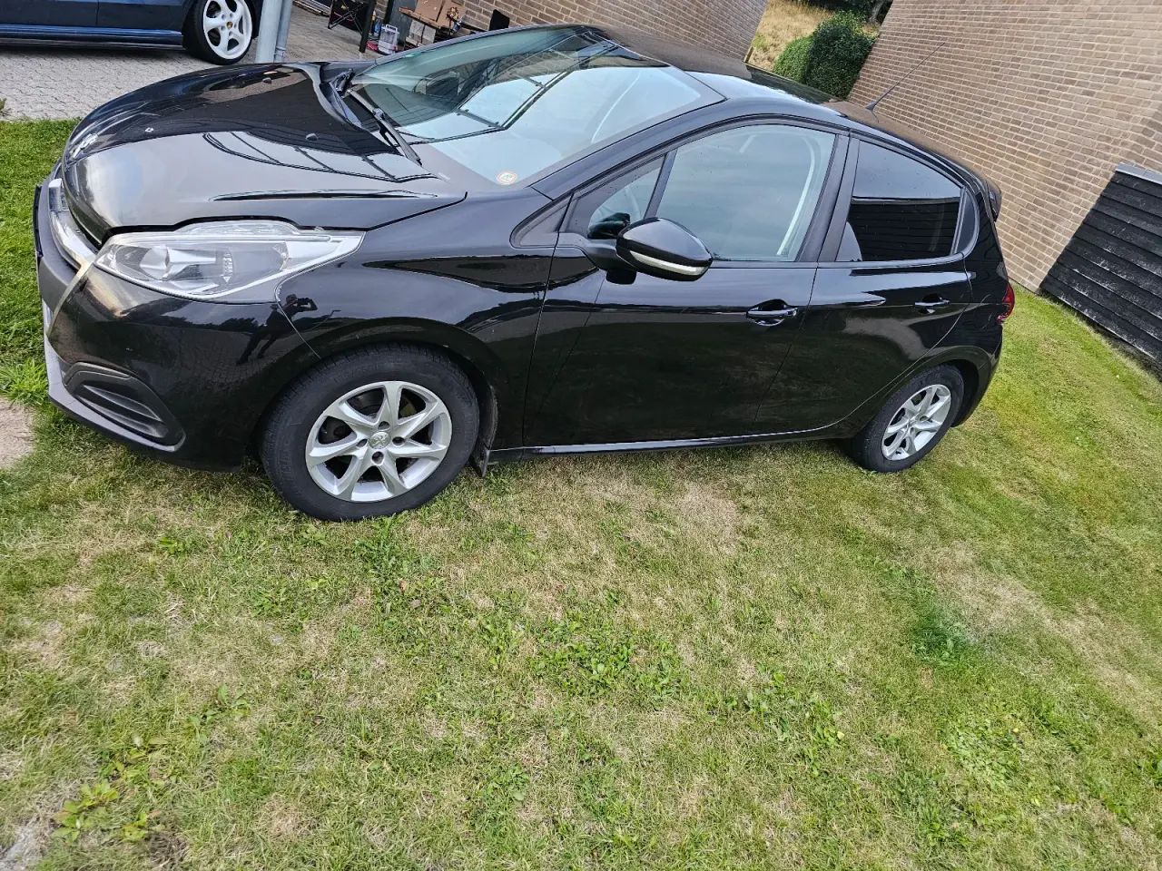 Billede 3 - Peugeot 208 årgang 2017