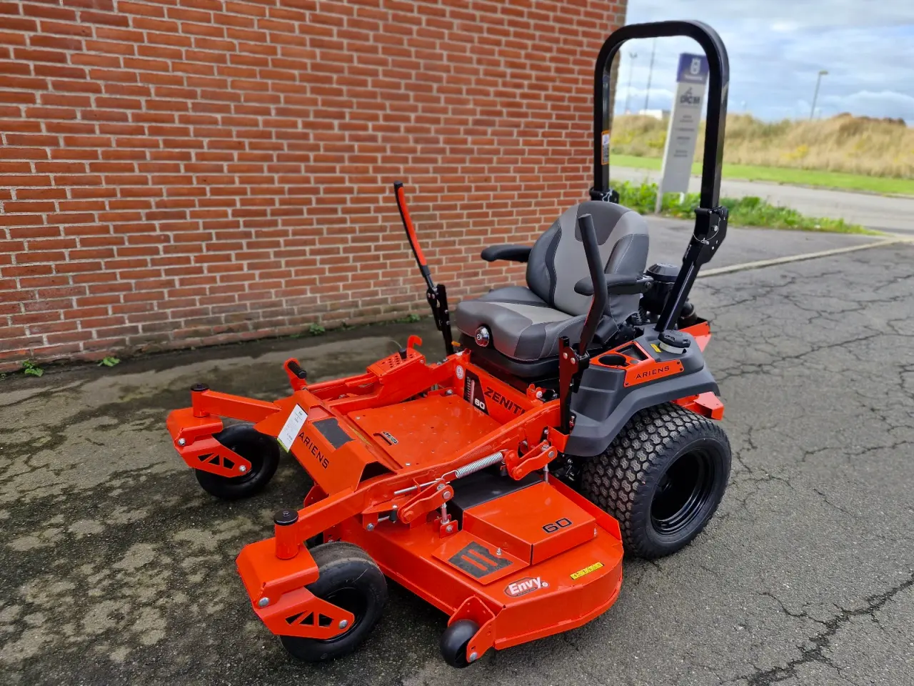 Billede 1 - Ariens Zenith 60R Zero-Turn. PRO