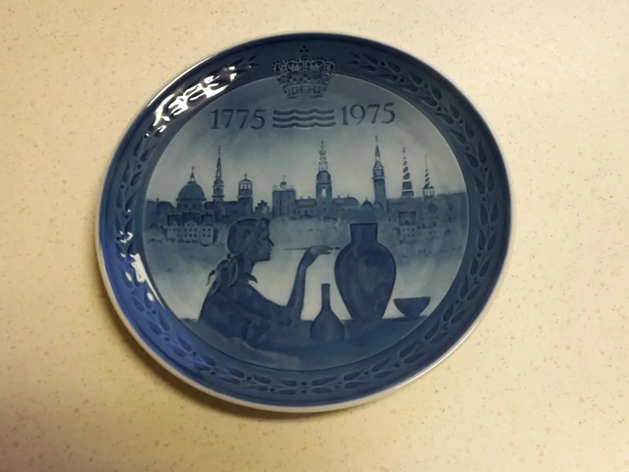 Billede 2 - Jubilæums Platte, Royal Copenhagen Porcelæn 1975