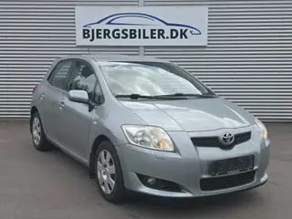 Toyota Auris 1,4 D-4D Luna