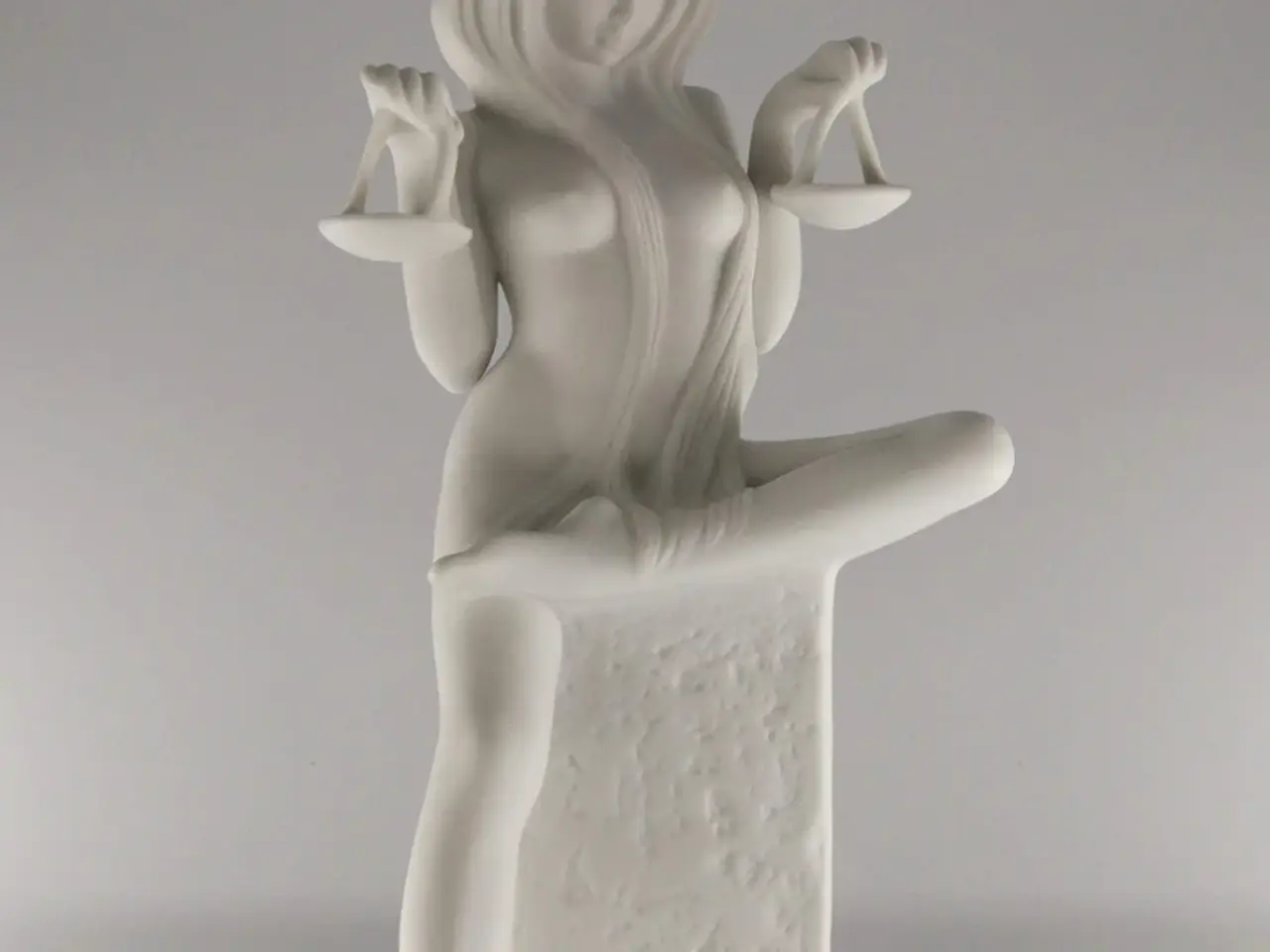 Billede 1 - Royal Copenhagen - Christel Zodiac Figur - Vægten