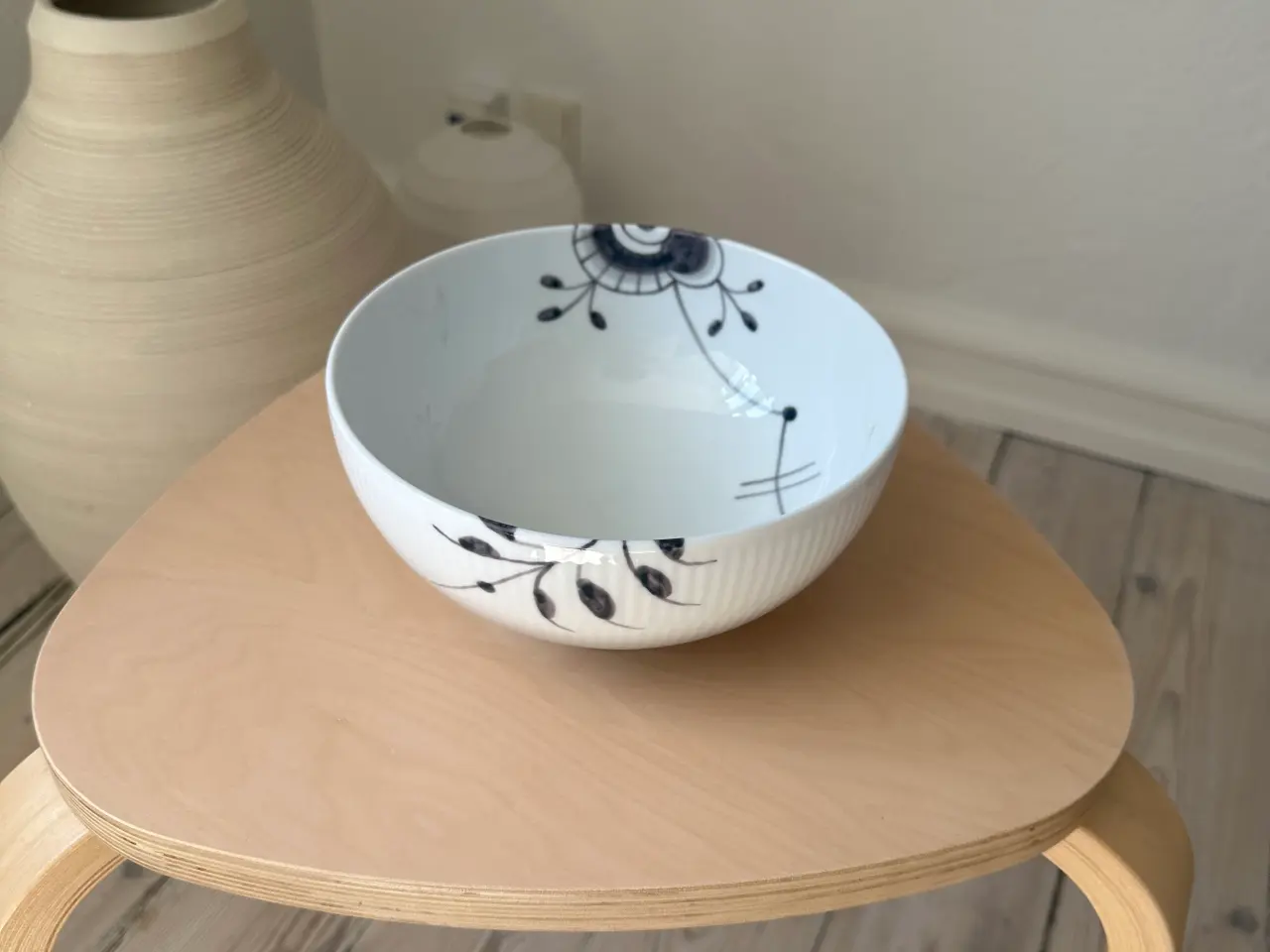 Billede 4 - Royal Copenhagen Sort Mega Riflet Skål Ø 18 cm - P