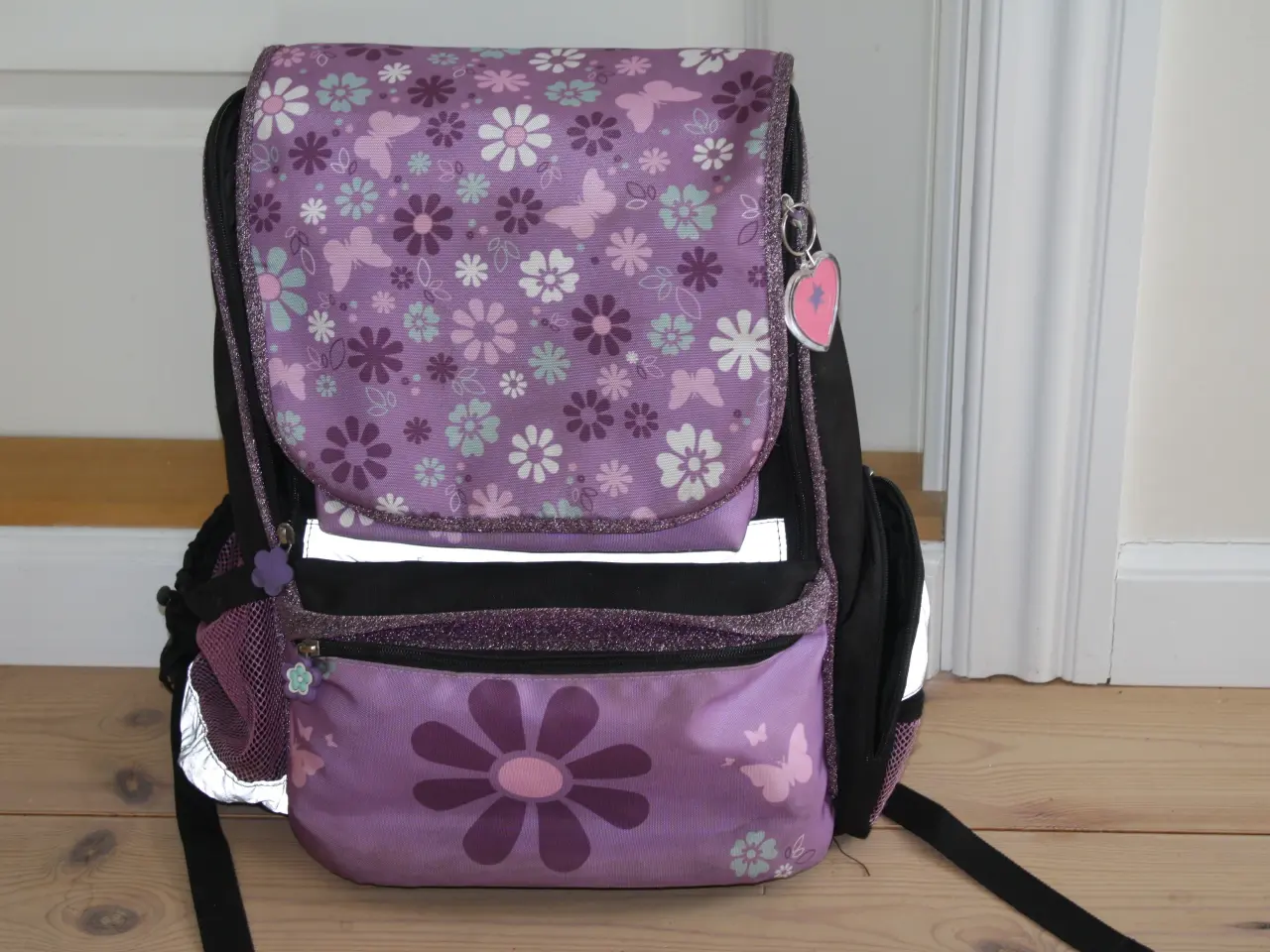 Billede 1 - Skoletaske