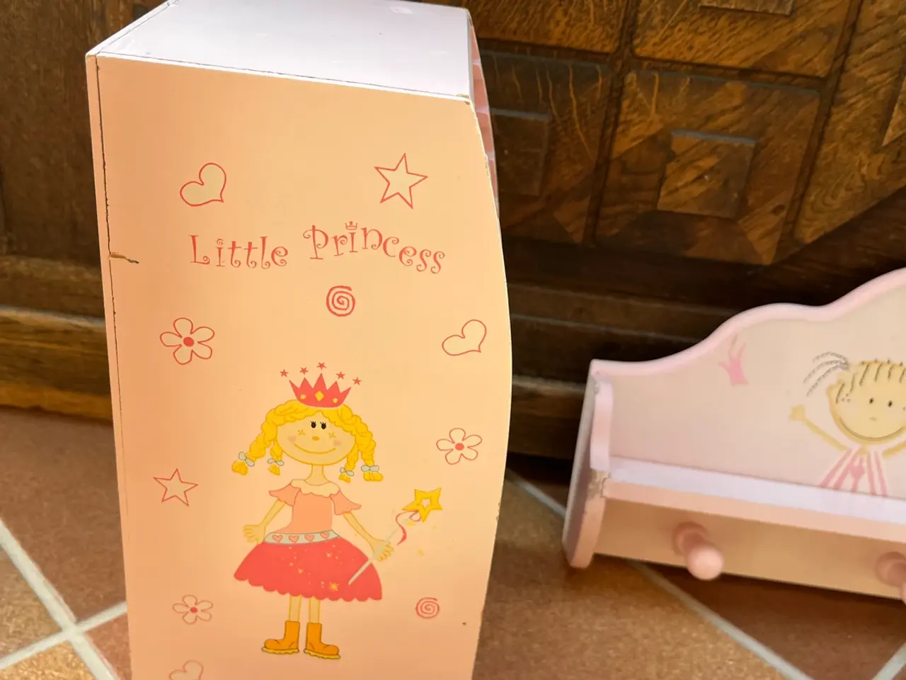 Billede 1 - Sæt til børneværelset: "Little Princess" knagerækk