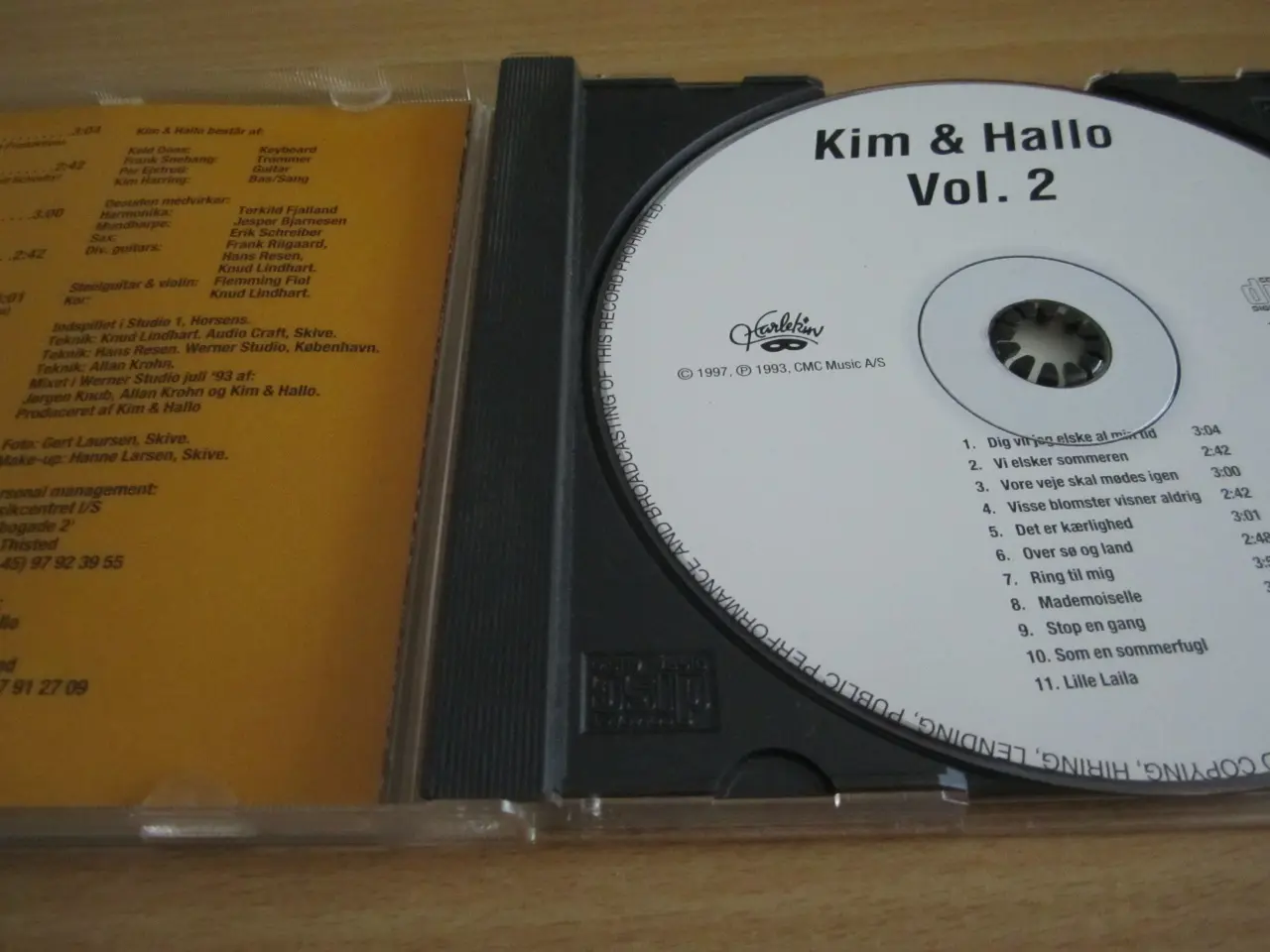 Billede 2 - KIM & HALLO. Dig vil jeg elske. 1997.