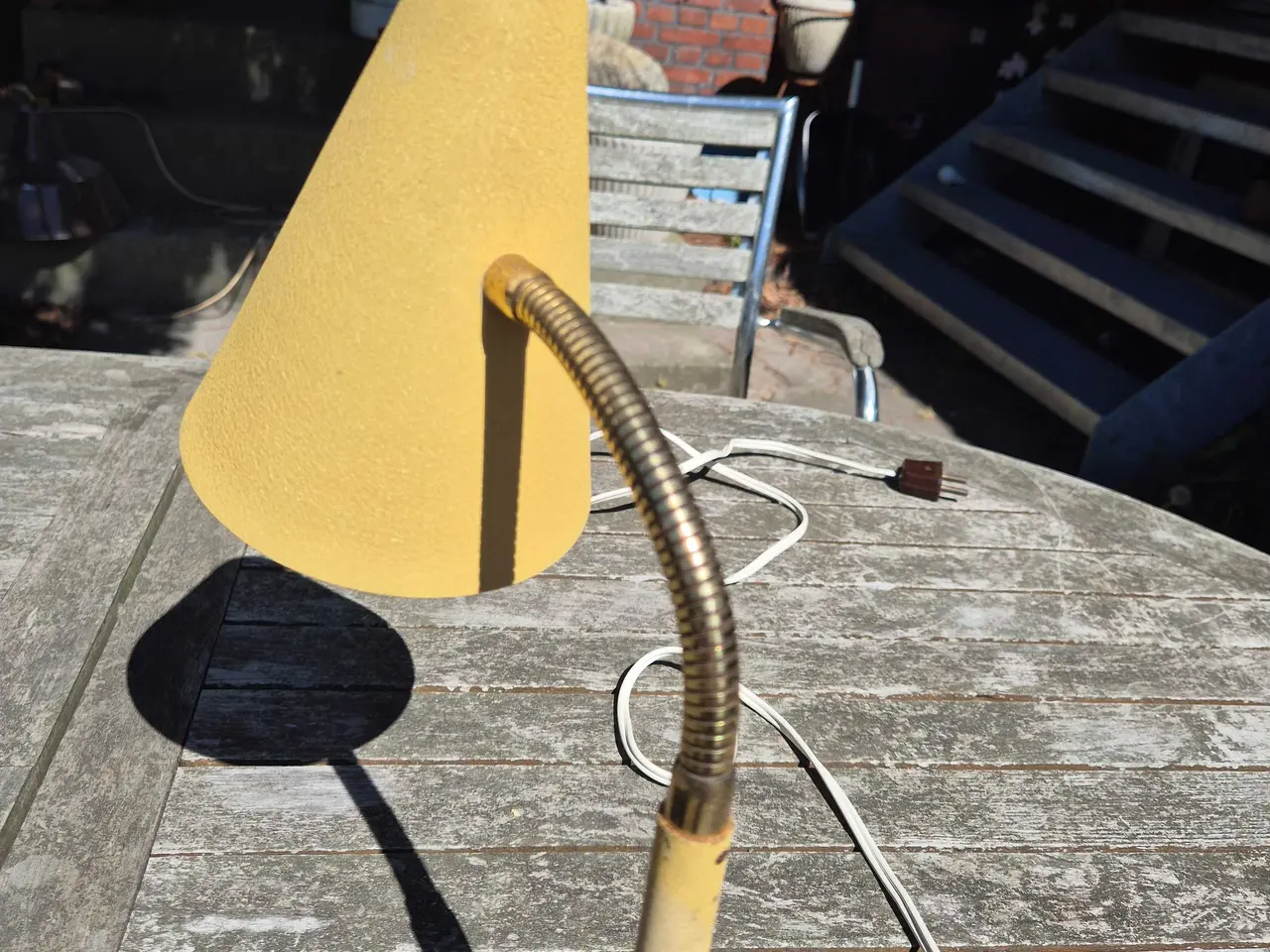 Billede 6 - Gul bordlampe i krympelak 