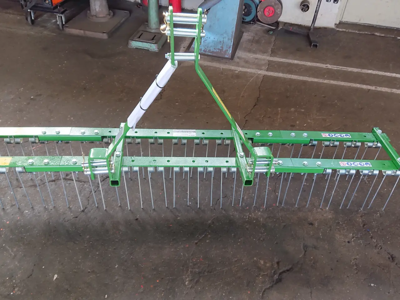 Billede 1 - Gårdrive 2.4 m 2996+ moms U SAMLET