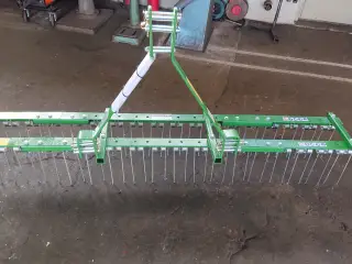 Gårdrive 2.4 m 2996+ moms U SAMLET