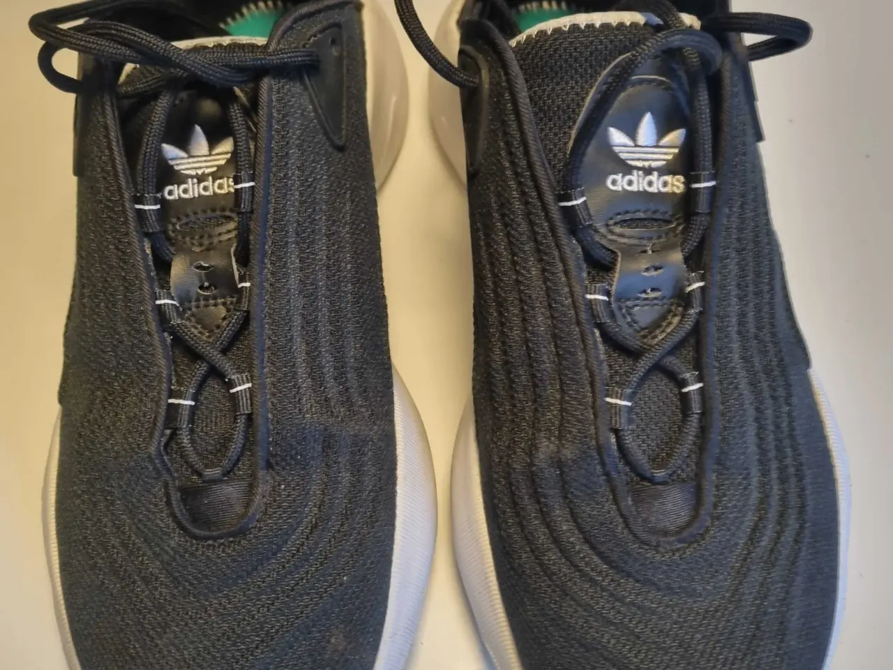 Billede 2 - Adidas fritidssko (som nye)