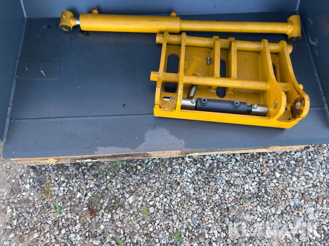Billede 5 - Skovl og hydraulisk skifte