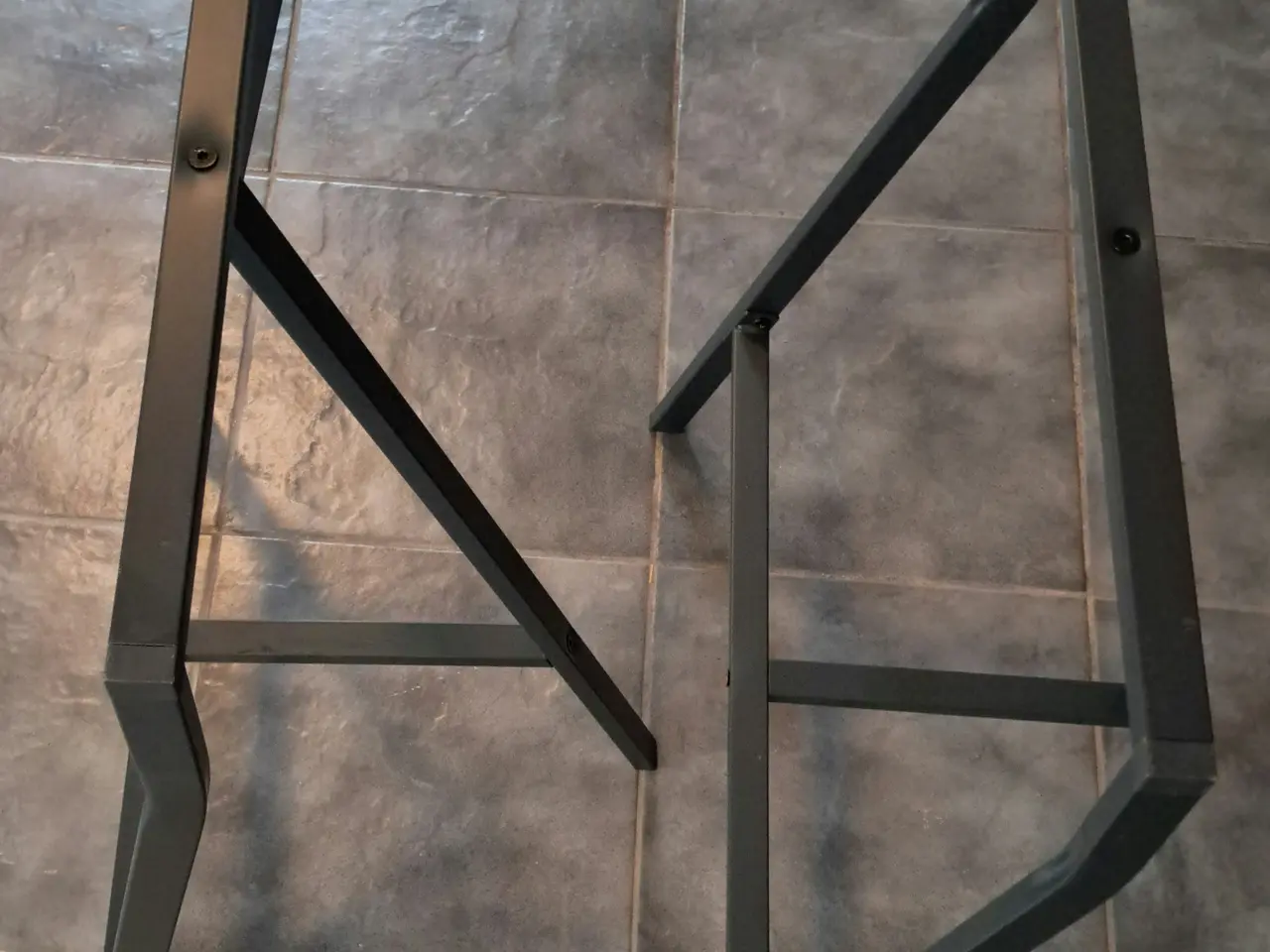 Billede 3 - Lerberg metalbukke fra Ikea..