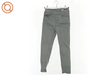 Jeans fra H&M (str. 134 cm)