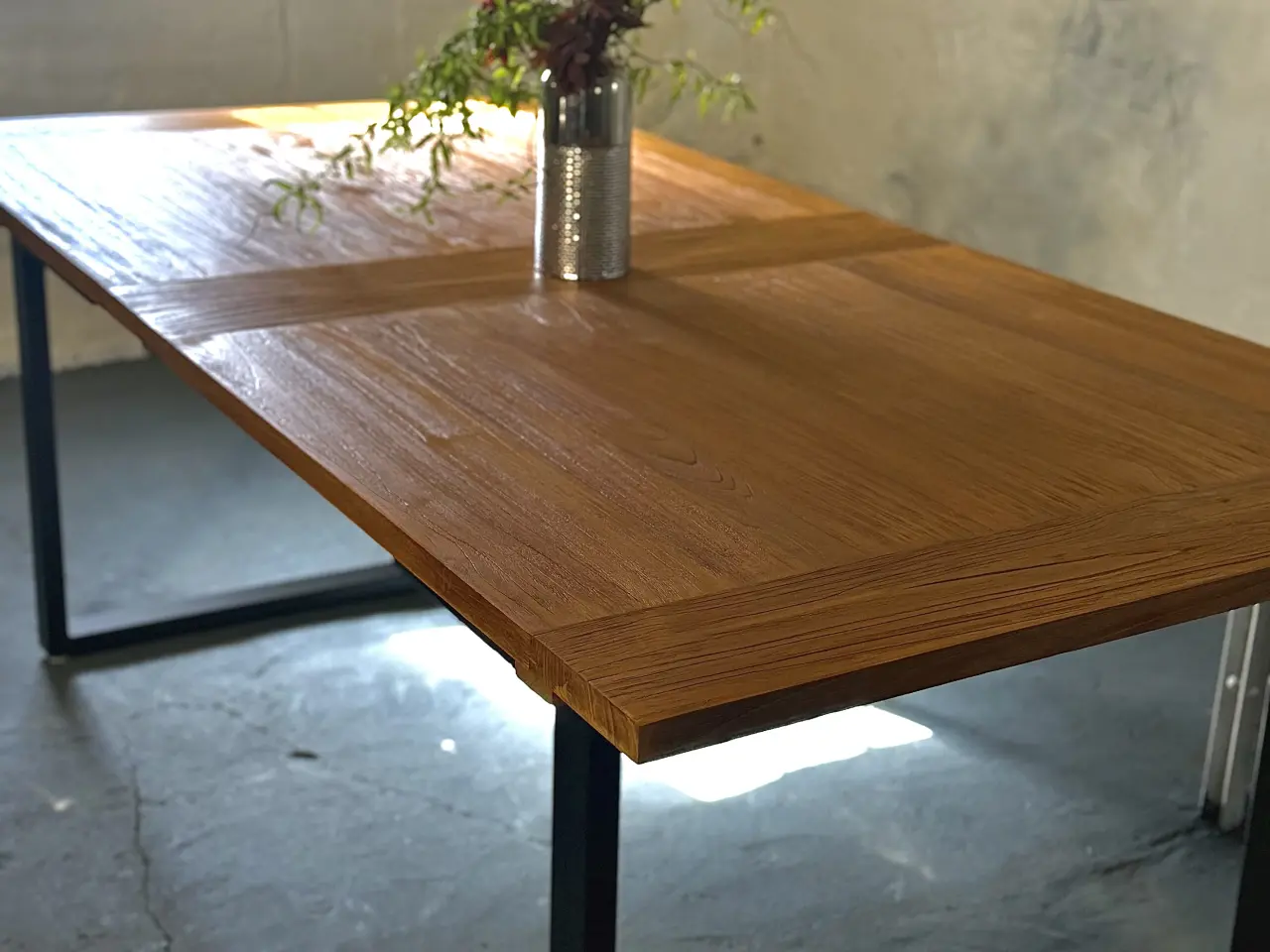 Billede 10 - Eksklusivt nyrenoveret massivt teakbord – Indoor &