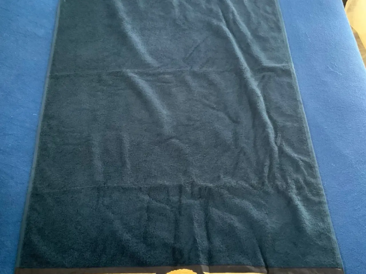 Billede 2 - Håndklæde 75x150 cm.