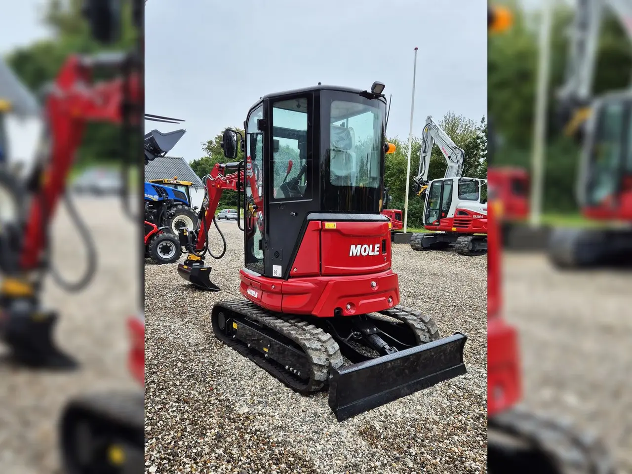 Billede 4 - MOLE M25 / 2.5 tons med Engcon rotortilt og skovlpakke / Yanmar motor