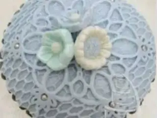 Cupcake topper Katy Sue