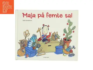 Maja på femte sal af Salla Savolainen (Bog)