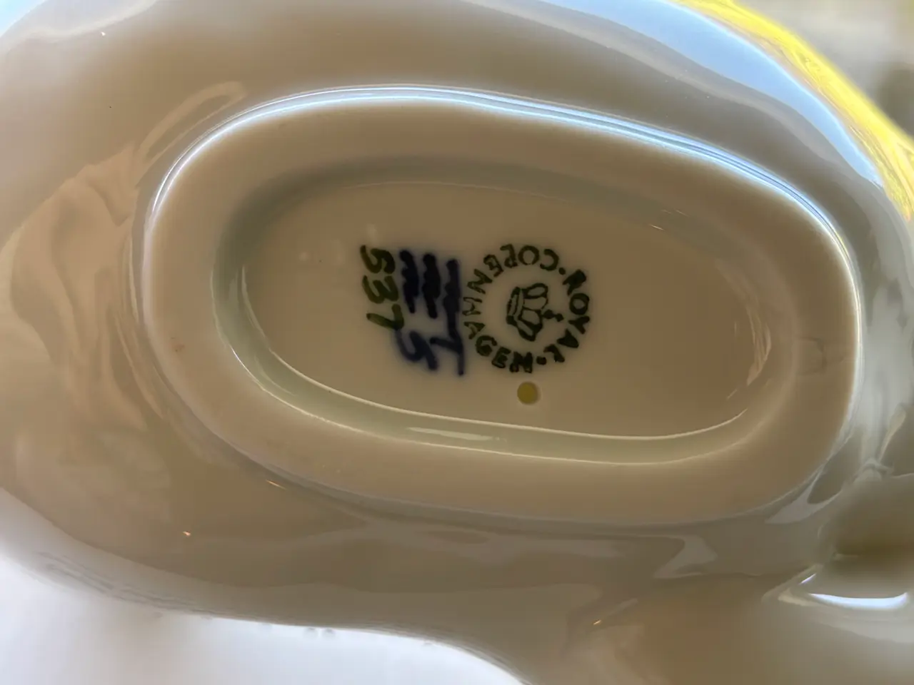 Billede 8 - Royal Copenhagen Isbjørn - Porcelænsfigur med orig