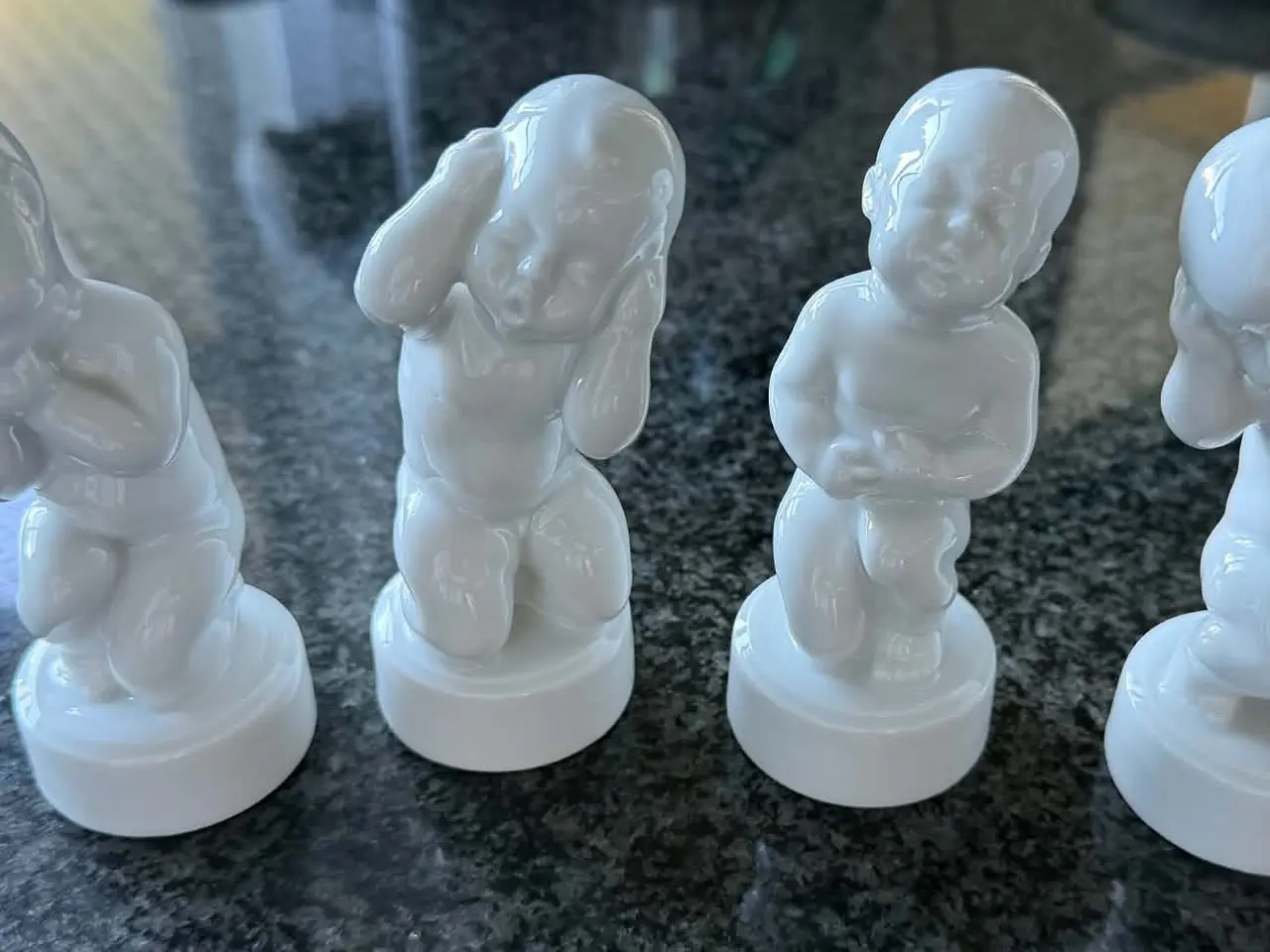 Billede 4 - Royal Copenhagen ”De fire piner” komplet sæt