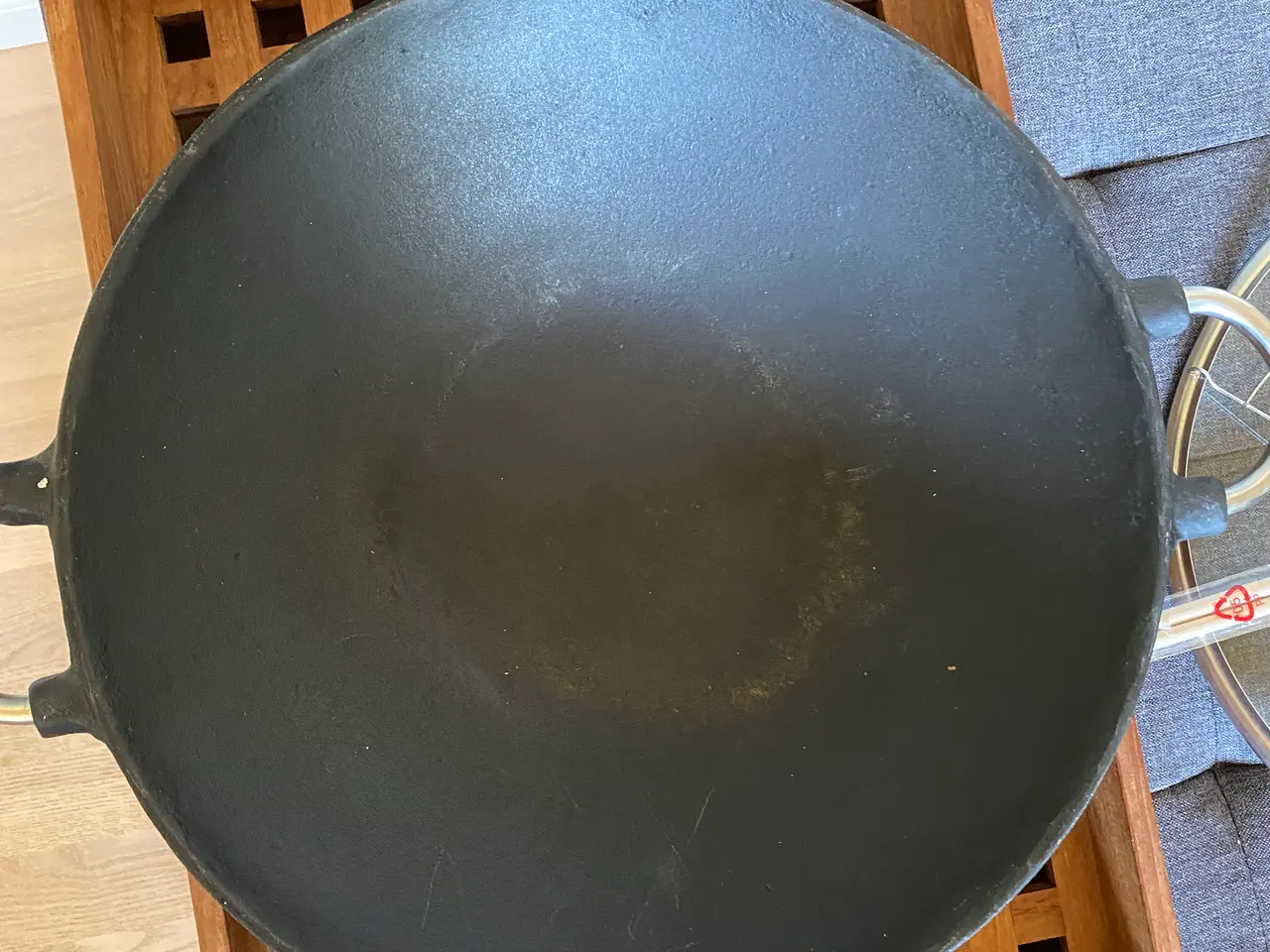 Billede 4 - Wok med låg og rist og spisepinde