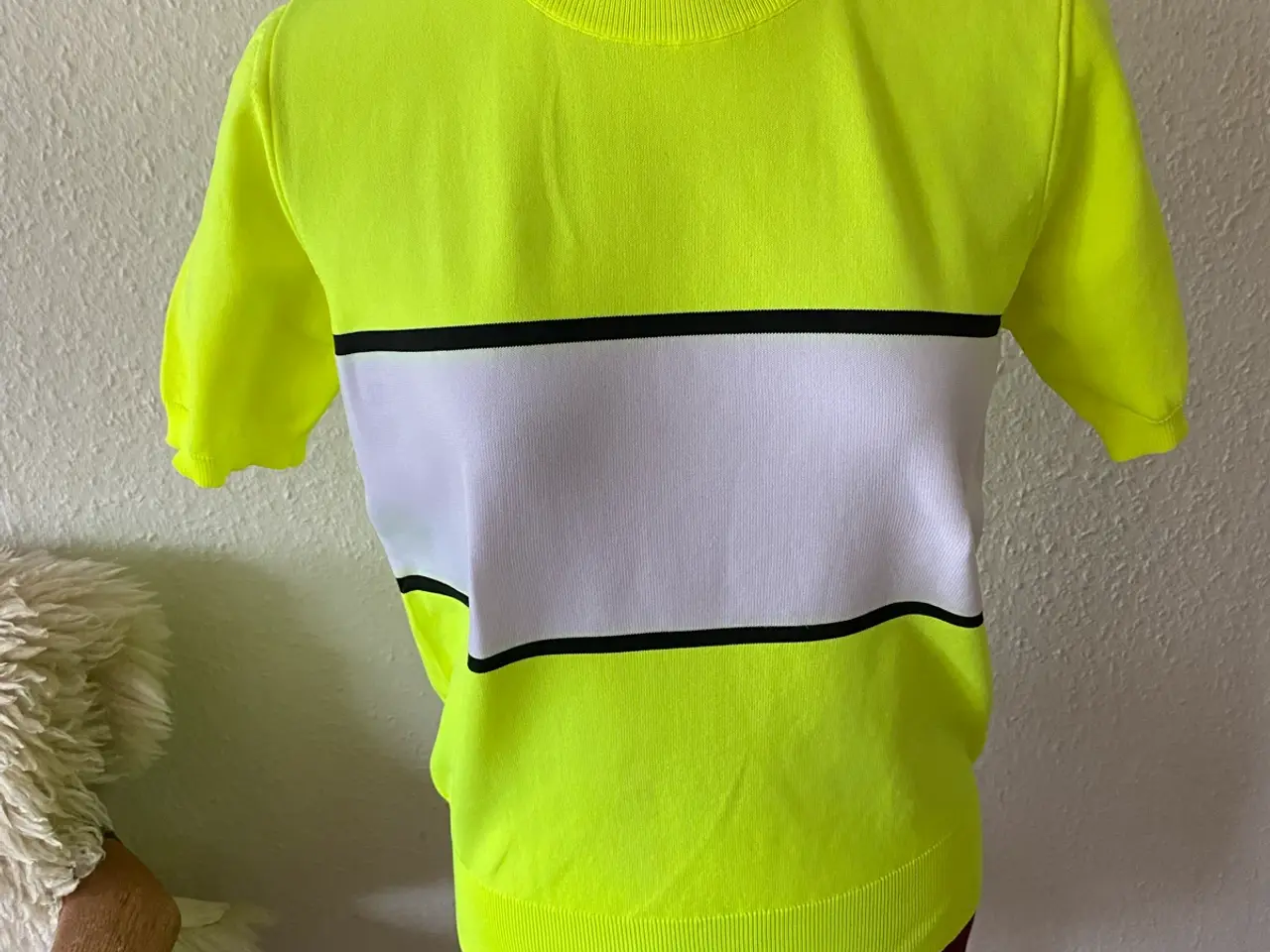 Billede 4 - Plys gul t-shirt M