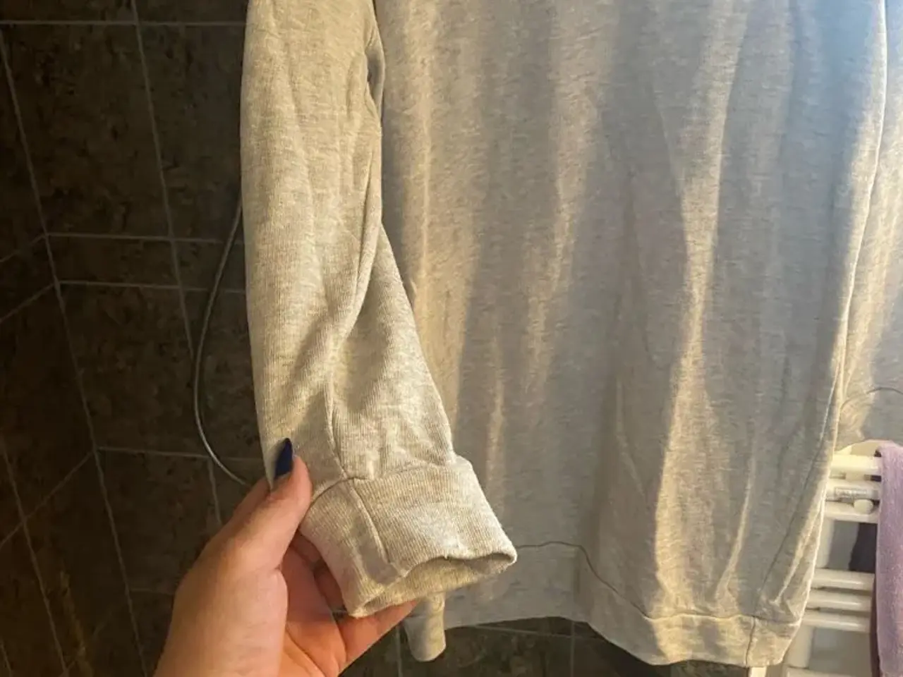 Billede 3 - Flot lang bluse fra pieces str M