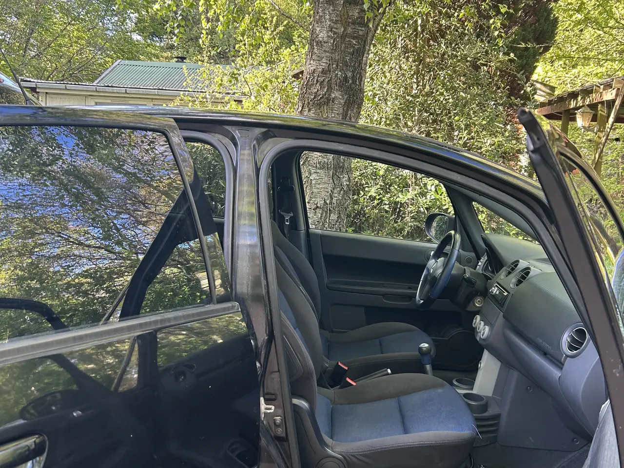 Billede 7 - Mitsubishi Colt med syn og plader