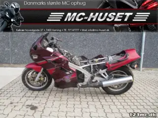 Suzuki GSX 1100 F