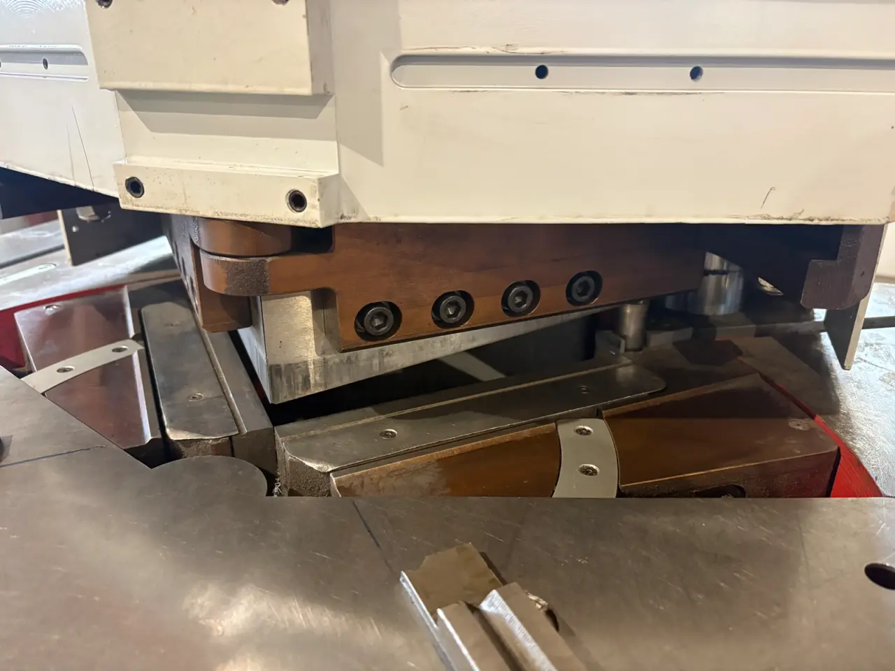 Billede 5 - SIMASV AV-226/B hydraulisk hjørneudklinker