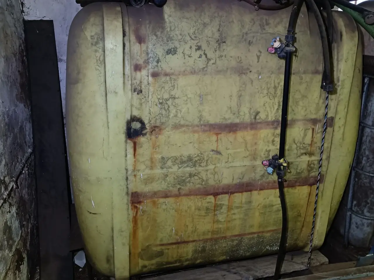 Billede 1 - - - - Vandtank/lagertank