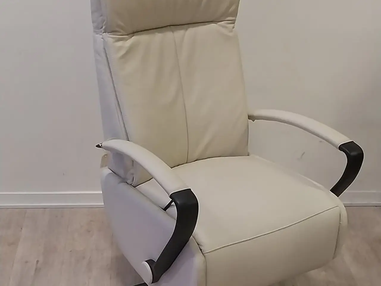 Billede 1 - LS335 - L - Gasfjeder - Hvid læder
