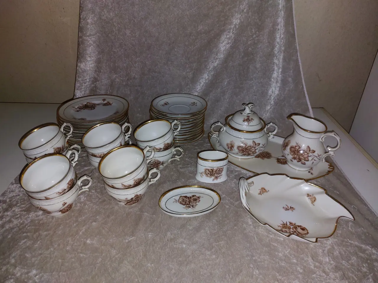 Billede 1 - Ældre kaffestel fra KPM - Kjøbenhavns Porcelæn Mal